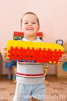 Любимая игрушка ребёнка, фотоснимок автора сайта фотодети Губарева Игоря