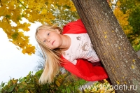 Девочка в осеннем лесу, фотография фотографа Губарева И.Н.