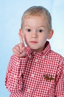 Использование жестов при создании детского портрета.