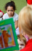 Эмоции детей на фотографиях развивающих занятий в детском центре. Фото детей на фотосайте Игоря Губарева.