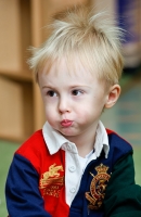 Смешное выражение лица ребёнка. Фото детей на интернет-сайте Игоря Губарева.