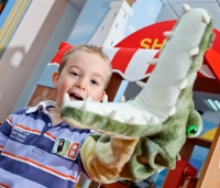 Кукла перчатка – крокодил. Фотосъёмка детей в детских садах и в семье.