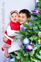 Костюм Санта Клауса для самых маленьких детей - младенцев до 6 месяцев. Фотогалереи детских фотографий, сделанных в 2009 году.