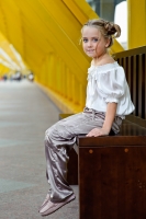 Автор сайта fotodeti.ru Игорь Губаревпредставляет фотогалереи с детьмив авторском проекте.