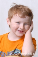 Фотограф в детском саду, детский студийный портрет портрет